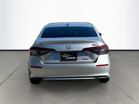 Used 2025 Honda Civic Sport image 6