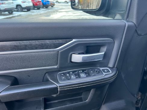 Used 2019 RAM 2500 Big Horn image 11