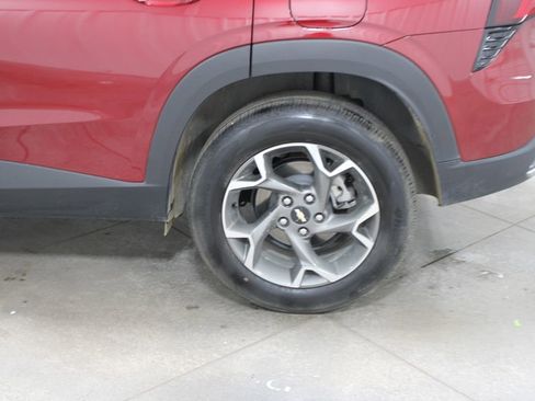 Used 2025 Chevrolet Trax LT image 45