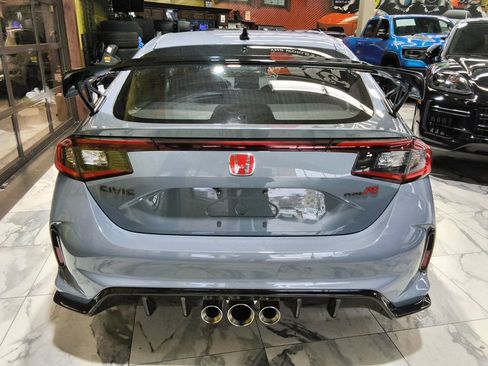 Used 2024 Honda Civic Type R image 4