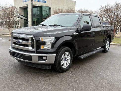 Used 2017 Ford F150 XLT image 1