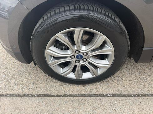 Used 2019 Ford Edge Titanium w/ Equipment Group 301A image 12