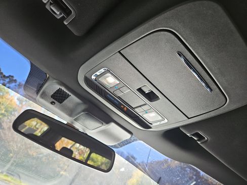 Used 2022 Ford F150 Lariat w/ Equipment Group 502A High image 30