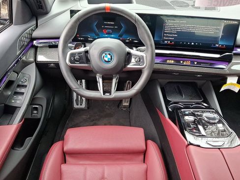 Certified 2025 BMW i5 M60 w/ Executive Package image 12