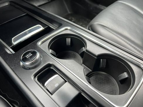 Used 2023 Lincoln Corsair Reserve w/ Equipment Group 202A image 27