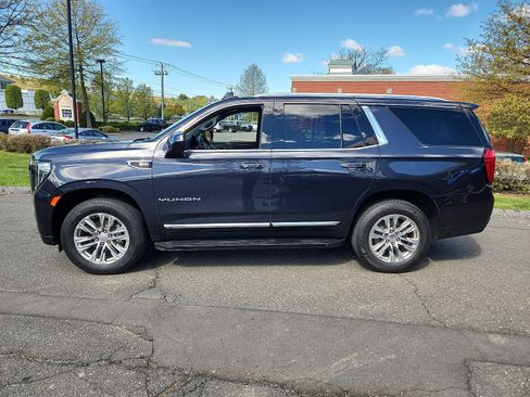 Used 2024 GMC Yukon SLT AWD/4WD image 8