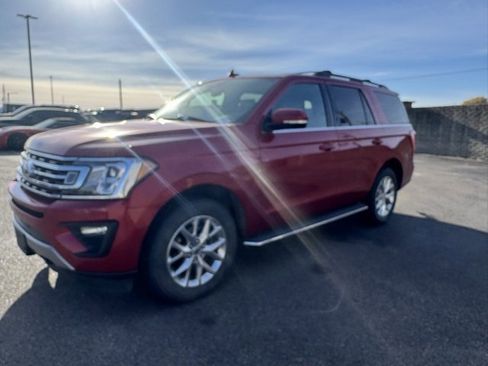 Used 2020 Ford Expedition XLT w/ Equipment Group 202A image 3