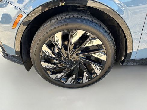 Used 2025 Lincoln Nautilus Reserve w/ Jet Appearance Package image 32