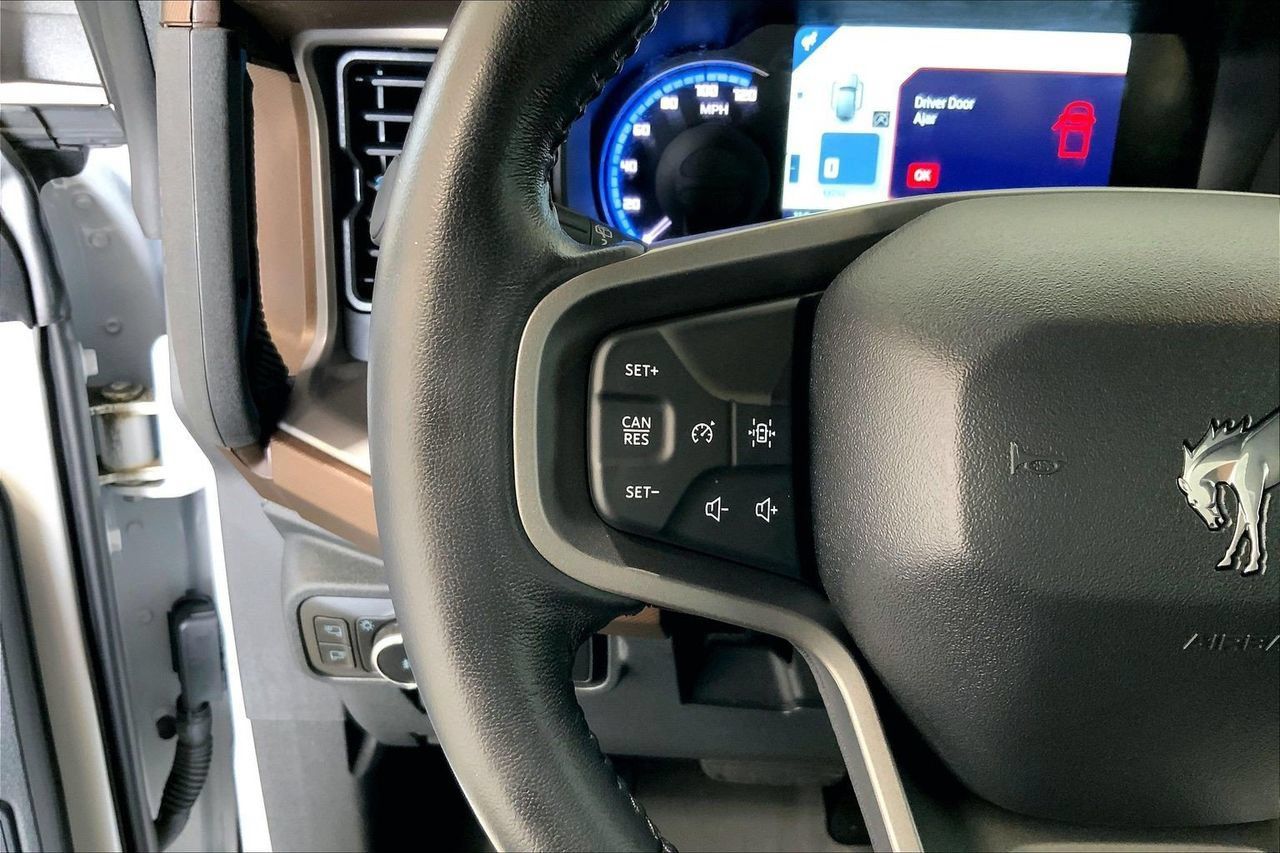 Used 2023 Ford Bronco Outer Banks AWD/4WD image 21