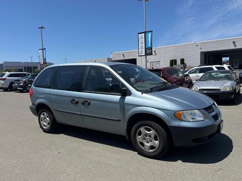 Used 2003 Dodge Caravan SE FWD image 2