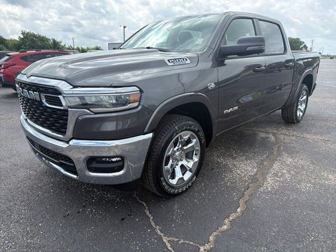 New 2026 RAM 1500 4x4 Crew Cab image 3