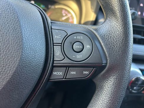Certified 2025 Toyota RAV4 XLE w/ Convenience Package FWD image 20
