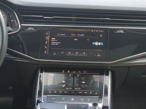 Used 2020 Audi Q7 2.0T Premium Plus w/ Premium Plus Package image 16