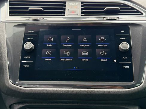 Used 2024 Volkswagen Tiguan Wolfsburg Edition FWD image 29