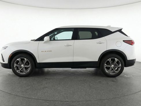 Used 2025 Chevrolet Blazer LT image 5