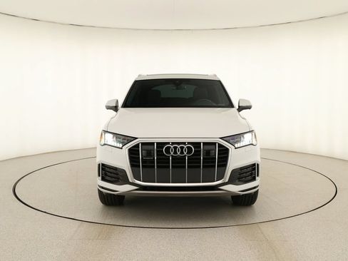 Used 2023 Audi Q7 2.0T Premium Plus w/ Premium Plus Package AWD/4WD image 11