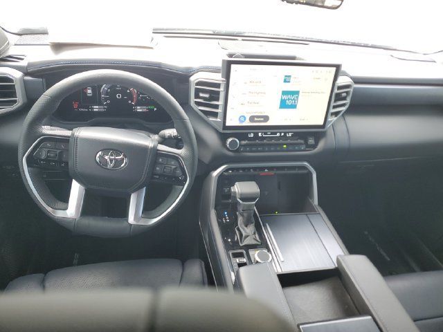 Used 2025 Toyota Sequoia Platinum AWD/4WD image 13