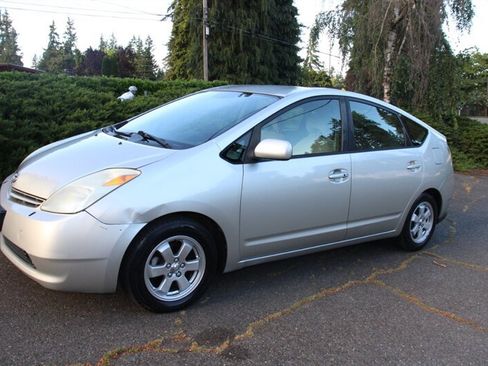 Used 2005 Toyota Prius FWD image 1