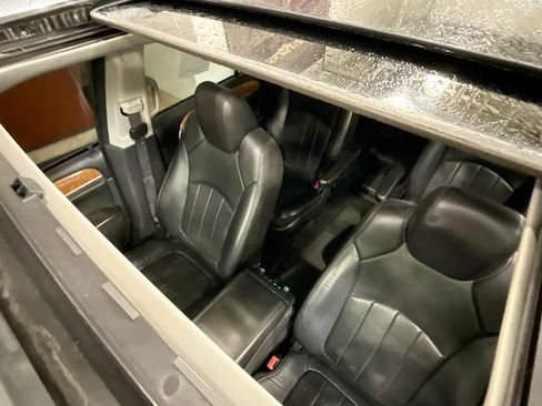 Used 2012 Buick Enclave CXL image 23