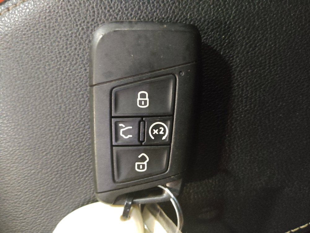Used 2022 Volkswagen Taos SE FWD image 32