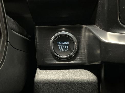 Used 2025 Ford F350 Lariat w/ Black Appearance Package image 24