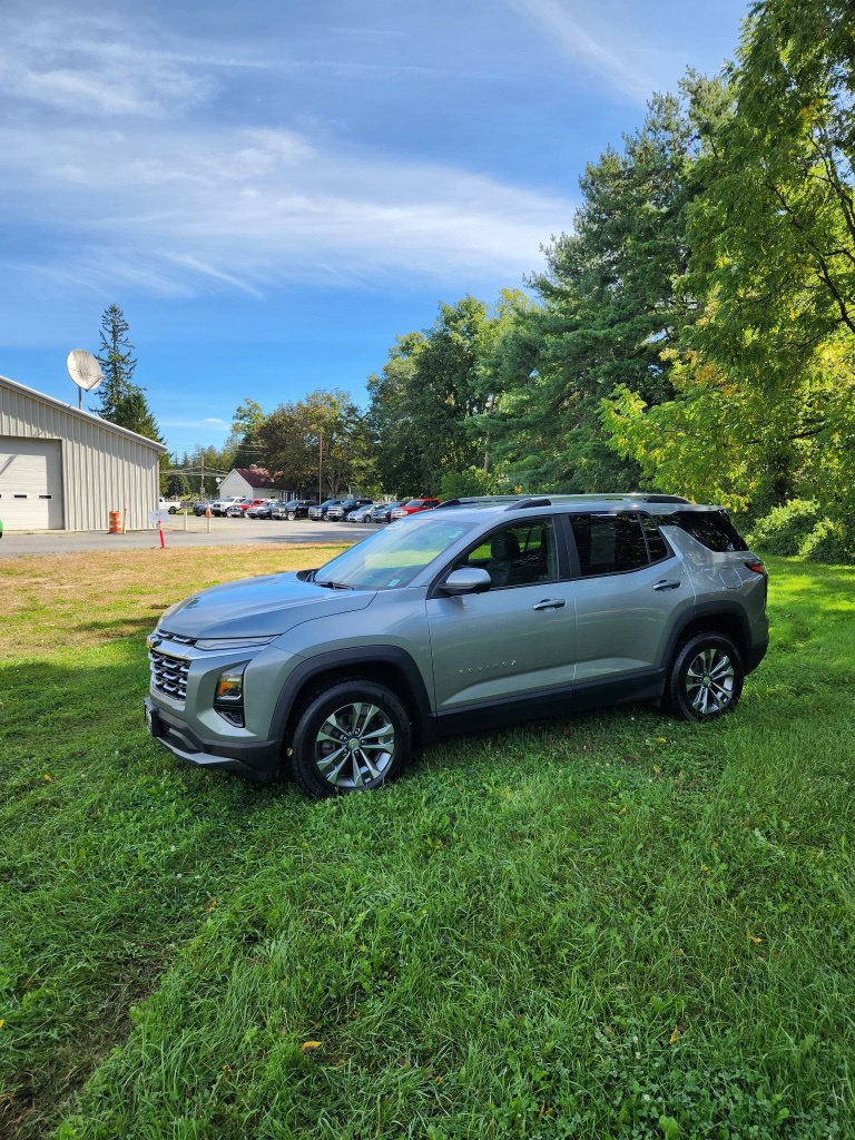 Used 2025 Chevrolet Equinox LT w/ Convenience Package II AWD/4WD image 5