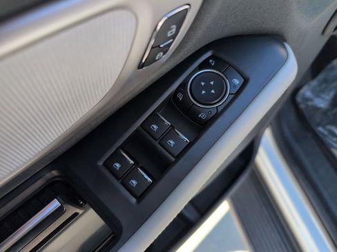 New 2026 Ford Expedition Active image 28