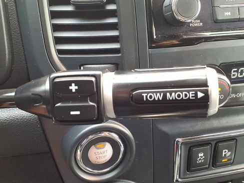 Used 2023 Nissan Titan SV w/ SV Convenience Package AWD/4WD image 28