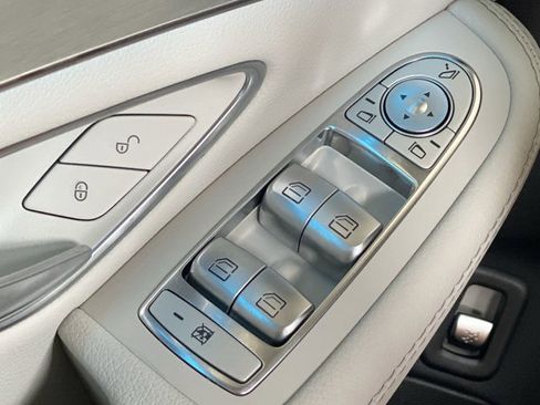 Certified 2017 Mercedes-Benz C 300 Sedan image 24