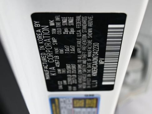 Used 2022 Kia Seltos EX image 18