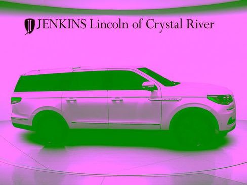 Certified 2024 Lincoln Navigator L Reserve AWD/4WD image 2