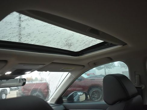 Used 2025 Honda CR-V EX-L image 18