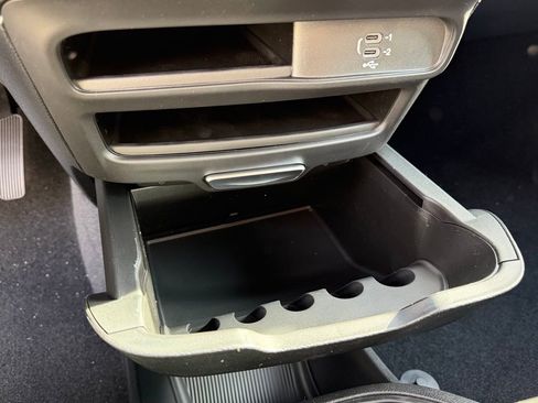 New 2026 Chrysler Pacifica Select image 22