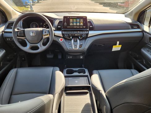 New 2026 Honda Odyssey EX-L image 7