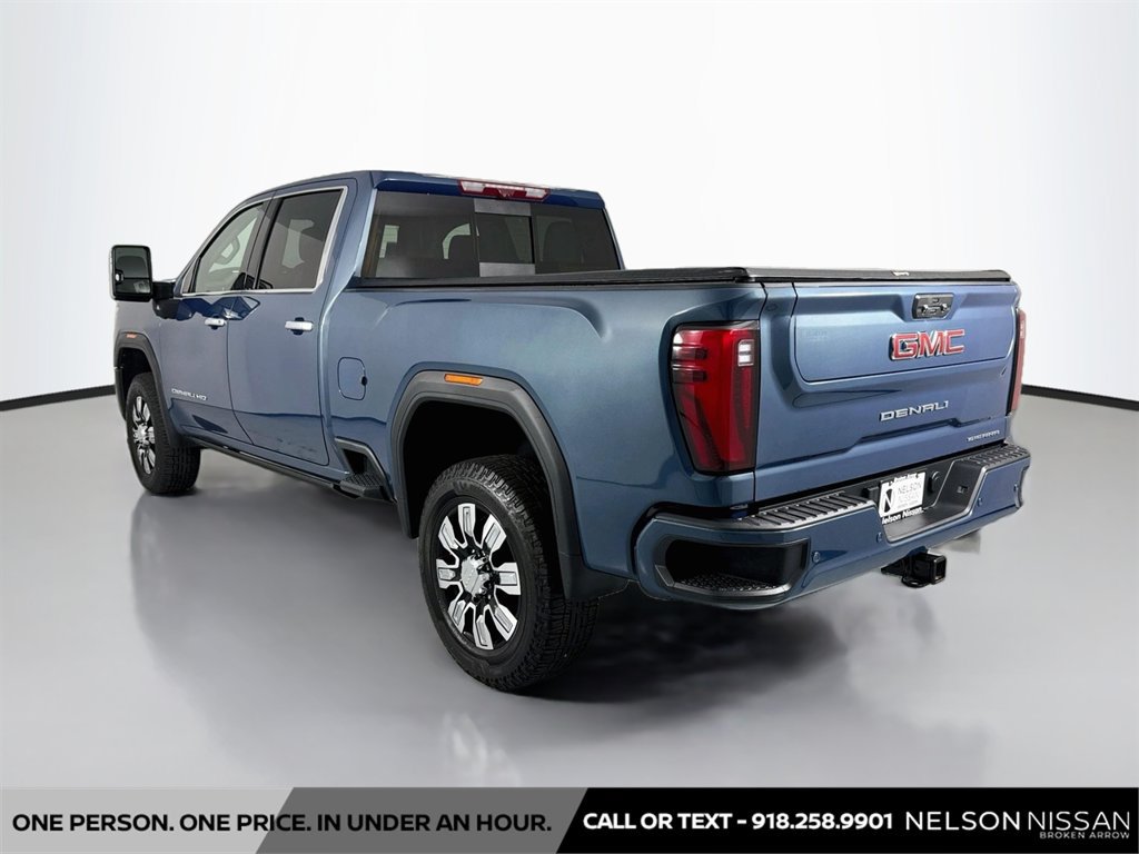 Used 2024 GMC Sierra 2500 Denali w/ Technology Package AWD/4WD image 7