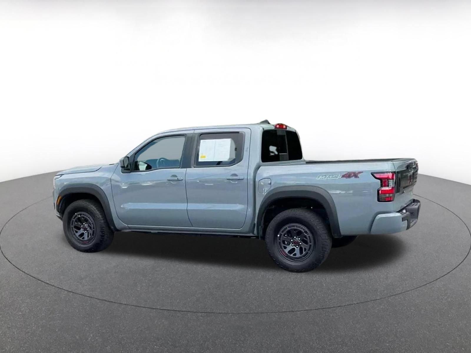 Used 2026 Nissan Frontier PRO-4X AWD/4WD image 9
