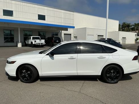 Certified 2025 Honda Accord SE image 2