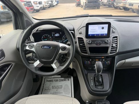 Used 2022 Ford Transit Connect XLT FWD image 18