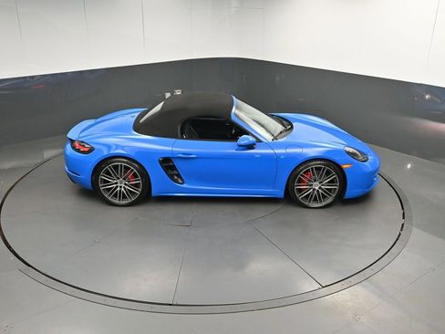 Used 2025 Porsche 718 Boxster S RWD image 40