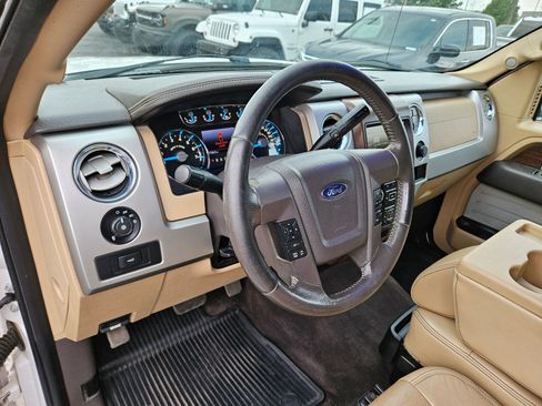 Used 2013 Ford F150 Lariat w/ Lariat Chrome Pkg AWD/4WD image 16