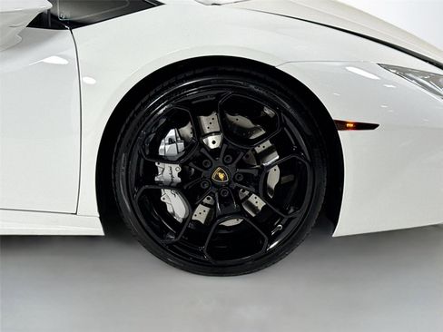 Used 2018 Lamborghini Huracan LP 580-2 image 39