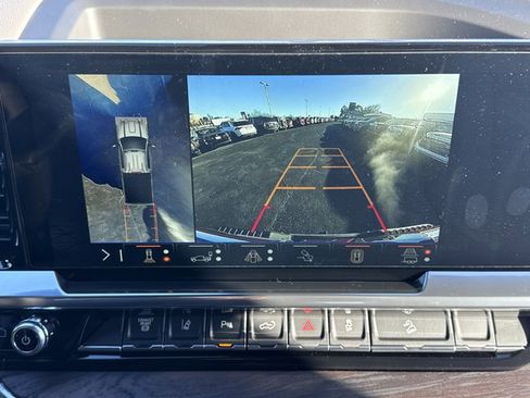 New 2026 GMC Sierra 2500 SLT w/ SLT Premium Package image 8