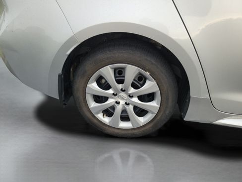 Used 2023 Toyota Corolla LE FWD image 18