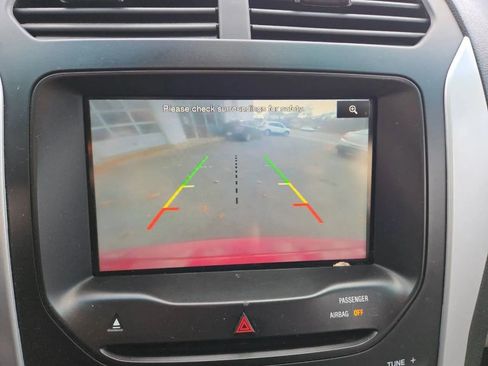 Used 2014 Ford Explorer XLT w/ Equipment Group 202A image 12