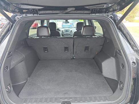 Used 2023 Chevrolet Equinox RS image 5