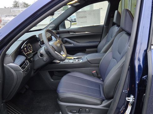 New 2026 INFINITI QX60 Sport w/ Dark Cargo Package image 4