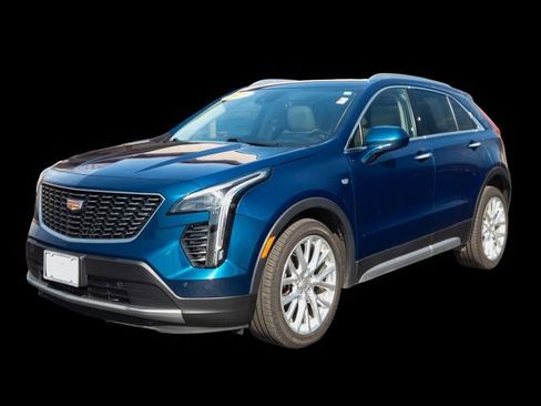 Used 2019 Cadillac XT4 Premium Luxury image 2