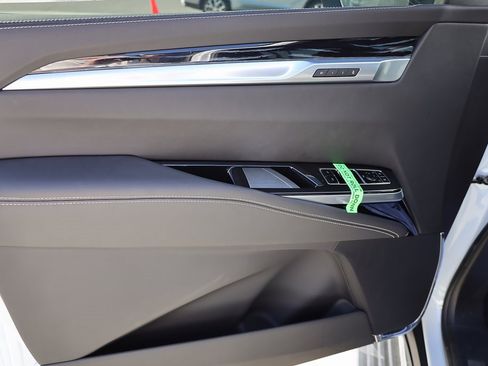 Used 2026 Cadillac Escalade ESV Sport w/ Touring Package image 10