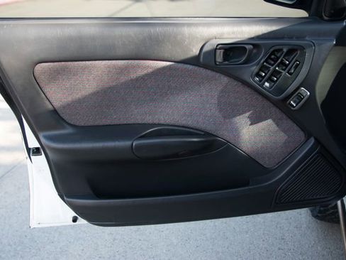 Used 1997 Subaru Legacy Wagon image 19