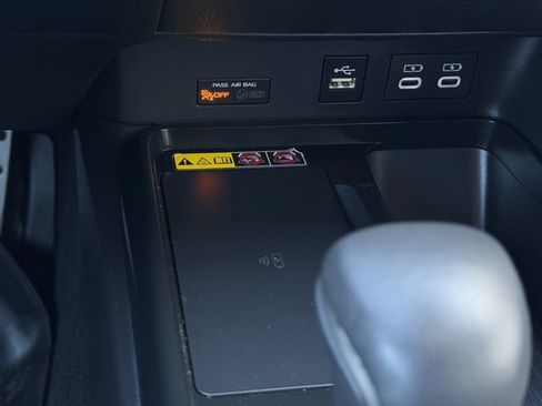 Used 2025 Toyota Camry SE FWD image 20